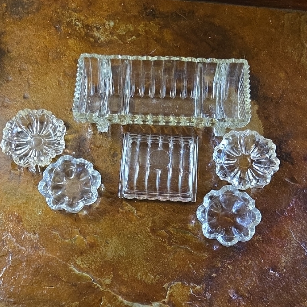 Antique Ash Tray Set